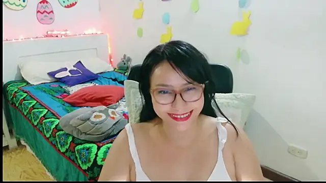 hottplay online show from 04/11/26, 06:32