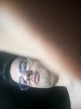 pedrosantos3366 online show from 09/13/25, 10:54