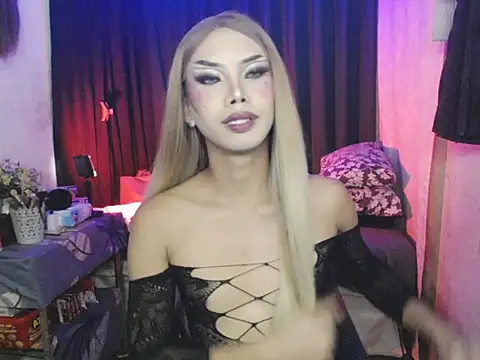 MirabelleNotch online show from 05/04/26, 12:30
