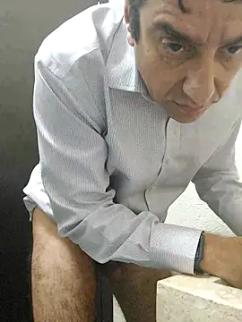 FernandoReuterG online show from 10/16/25, 03:37