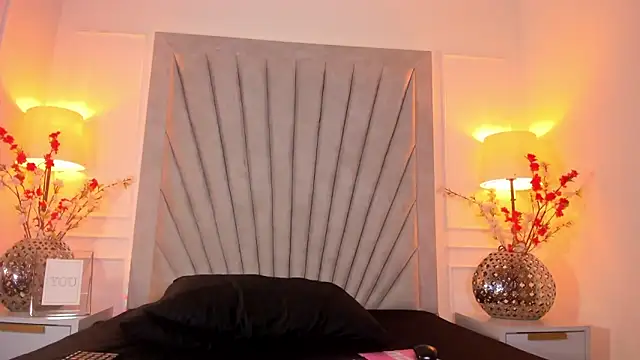 Evaa Martinez online show from 06/13/26, 04:05