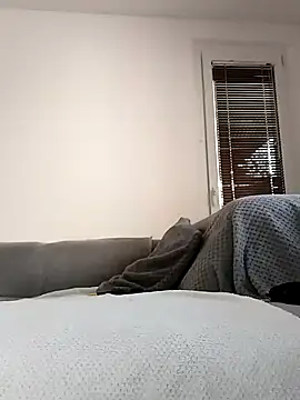 Viola sweet honey online show from 04/03/26, 07:37