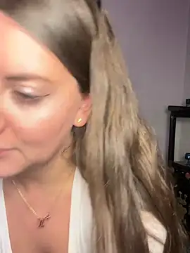 rosexx96 online show from 01/17/26, 09:18