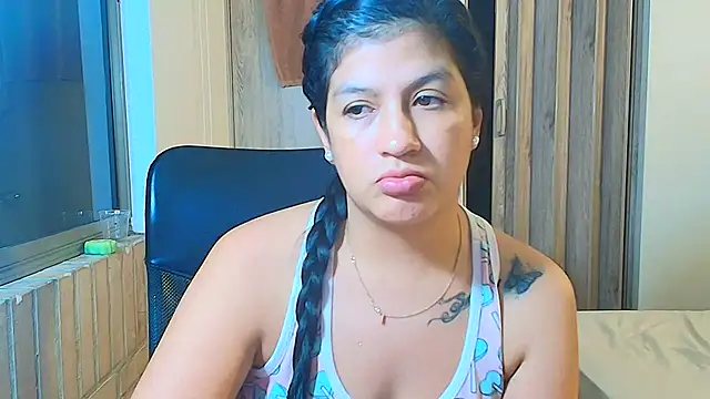 sara2520 online show from 02/19/26, 04:31