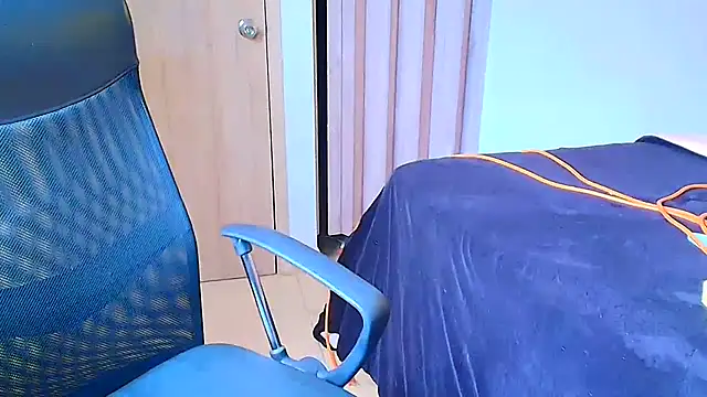 sara2520 online show from 03/01/26, 06:41