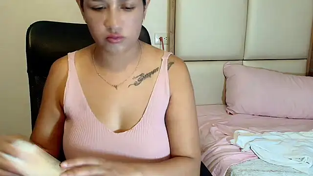sara2520 online show from 05/01/26, 11:10