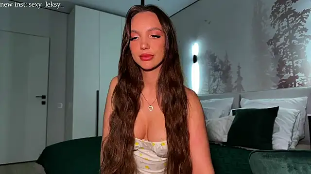 Lex Love online show from 04/17/26, 08:00