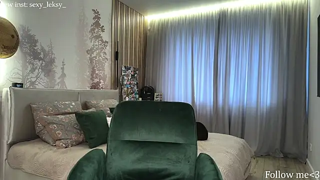 Lex Love online show from 04/30/26, 02:02