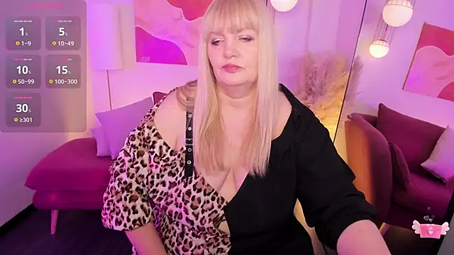 NicoleKind online show from 12/14/25, 05:24