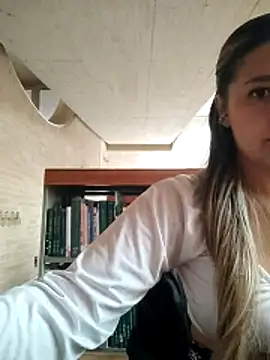 alana 69 online show from 04/30/26, 09:19