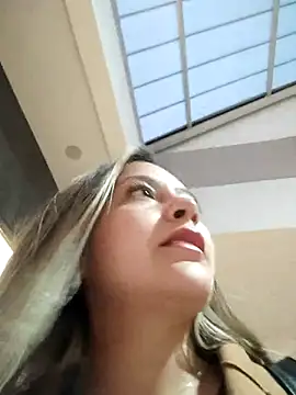 alana 69 online show from 04/01/26, 11:01