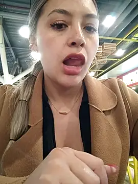 Snapshot of alana_69 chatting on 02/13/26, 09:37 alana 69 online show from 02/13/26, 09:37