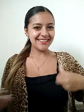 alana 69 online show from 03/17/25, 05:27