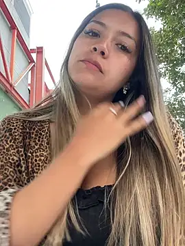 alana 69 online show from 03/05/25, 08:00