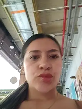 alana 69 online show from 12/17/25, 10:04