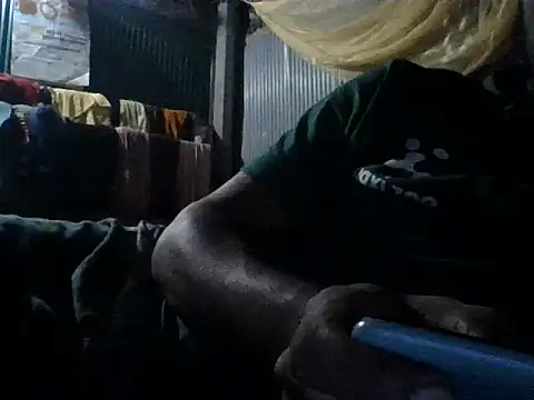 Snapshot of chittagong77 chatting on 09/21/25, 02:00 chittagong77 online show from 09/21/25, 02:00