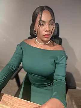 Sara Boom online show from 12/05/25, 03:05