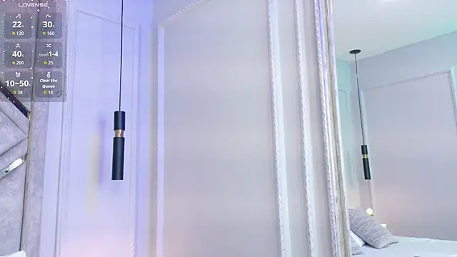 Sara Boom online show from 10/21/25, 01:43