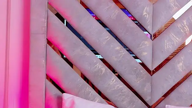 Sara Boom online show from 01/10/26, 01:50