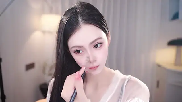 Ocean--Lili online show from 11/11/25, 02:12