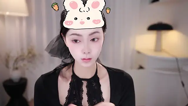 Ocean--Lili online show from 10/24/25, 02:16