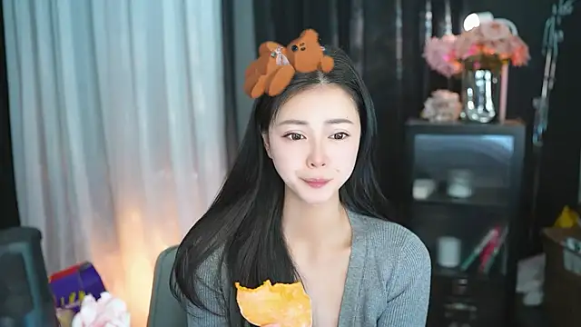 Ocean--Lili online show from 03/13/25, 02:12