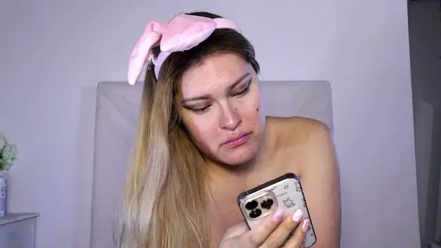 Angelas dream online show from 11/18/25, 07:06