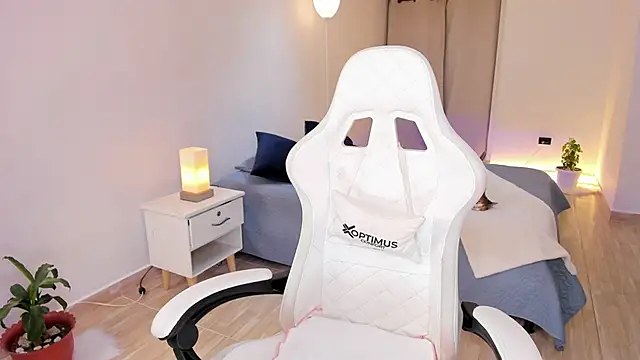 carleee winter online show from 12/22/25, 11:49