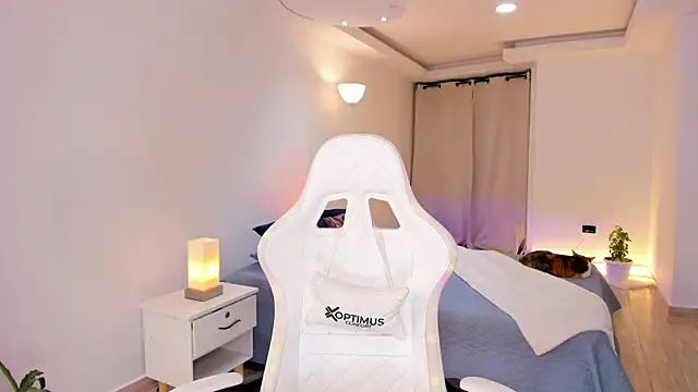 carleee winter online show from 12/20/25, 02:03