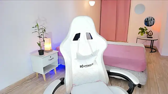 carleee winter online show from 03/04/26, 01:57