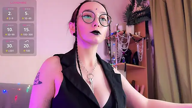 Jinhee Noir online show from 12/13/25, 08:04