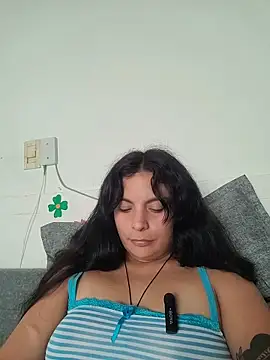 Snapshot of ZaraHoney chatting on 10/11/25, 06:31 ZaraHoney online show from 10/11/25, 06:31