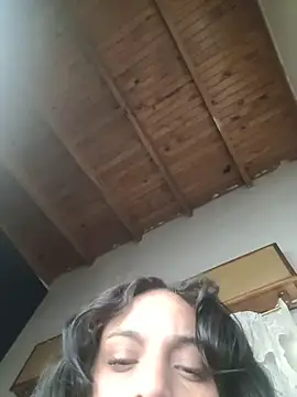 ZaraHoney online show from 12/14/25, 05:02