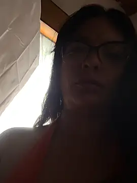 Snapshot of ZaraHoney chatting on 10/10/25, 05:03 ZaraHoney online show from 10/10/25, 05:03