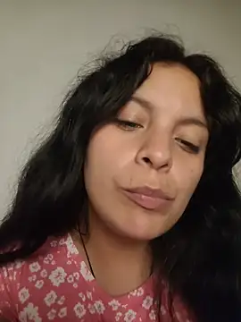 Snapshot of ZaraHoney chatting on 10/11/25, 06:25 ZaraHoney online show from 10/11/25, 06:25