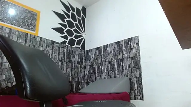 stripnolimits online show from 03/18/26, 09:15