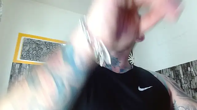 stripnolimits online show from 11/28/25, 05:02