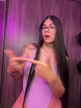 Sarasanders 4 online show from 03/18/25, 03:56