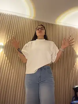 Sarasanders 4 online show from 02/23/26, 04:47