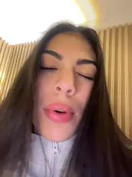 Sarasanders 4 online show from 10/21/25, 03:17