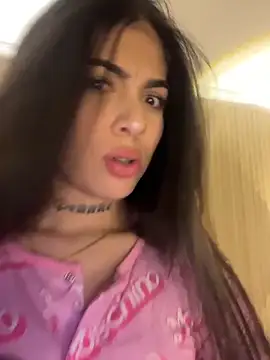 Sarasanders 4 online show from 10/24/25, 03:16