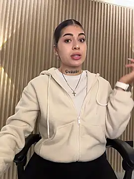 Sarasanders 4 online show from 11/14/25, 02:59