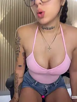 Sarasanders 4 online show from 02/13/26, 04:12