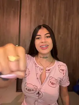 Sarasanders 4 online show from 09/17/25, 03:08