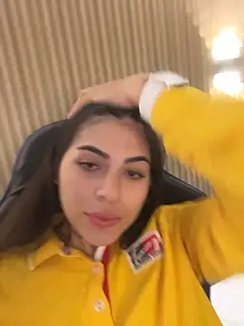 Sarasanders 4 online show from 10/11/25, 04:13