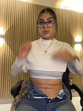 Sarasanders 4 online show from 10/16/25, 02:53