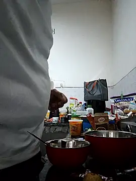 thebrownboi01 online show from 11/13/25, 01:09
