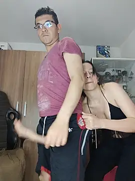 Isaandysex2428 online show from 04/05/26, 02:29