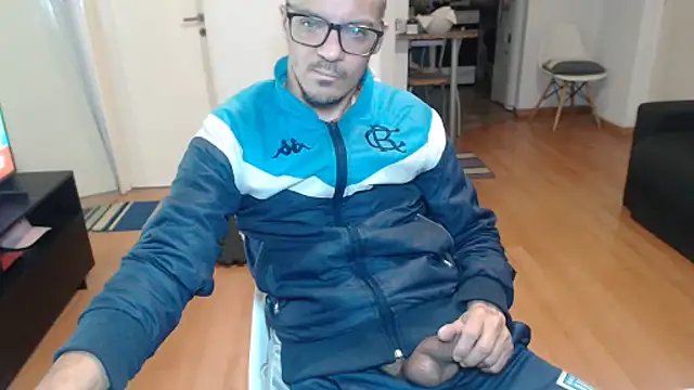 Snapshot of guachin_hunk chatting on 06/15/26, 05:07 guachin hunk online show from 06/15/26, 05:07