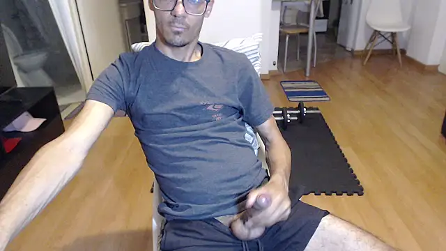 Snapshot of guachin_hunk chatting on 10/09/25, 05:57 guachin hunk online show from 10/09/25, 05:57